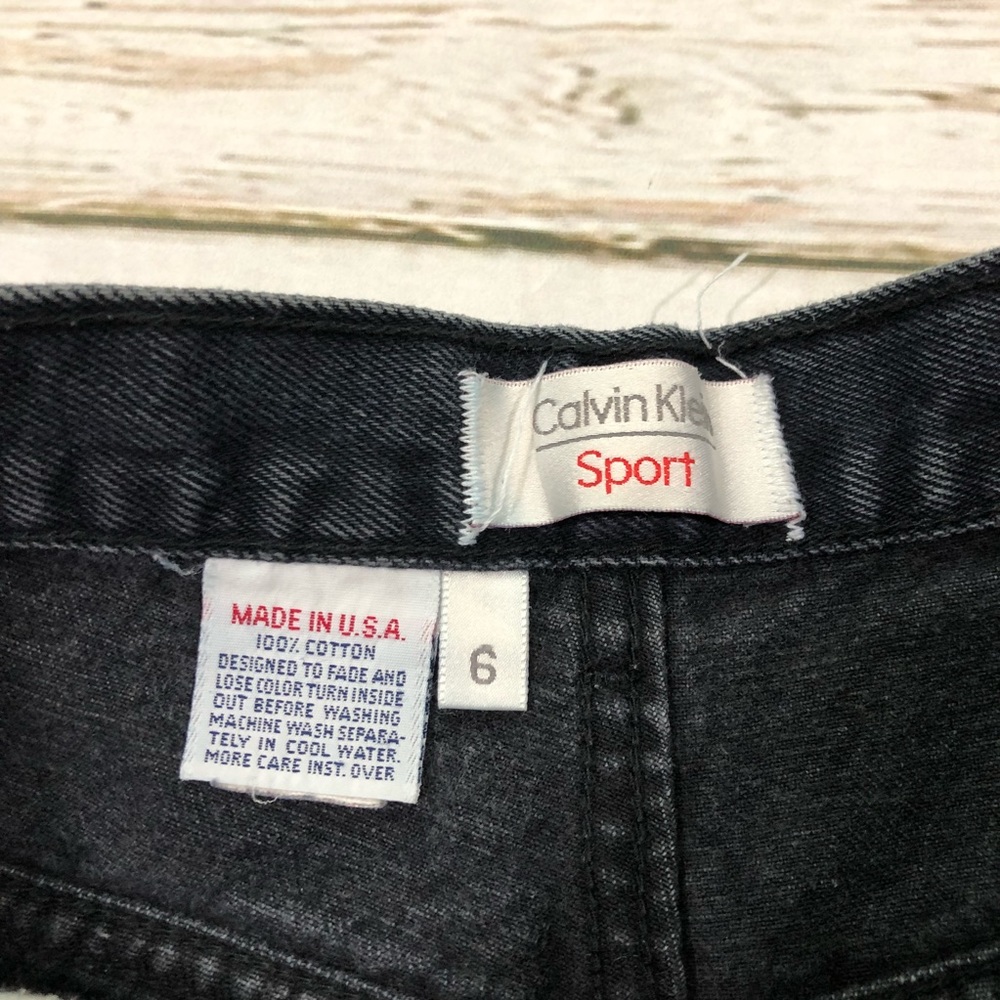 Vintage Calvin Klein High Waisted Shorts - Picture 4 of 7